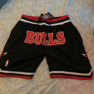 Chicago Bull NBA shorts hardwood classic official